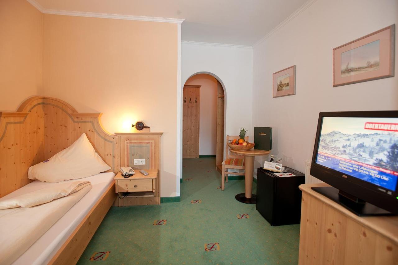 Alphatauern Health Resort - Adults Only 15 Plus Obertauern Ruang foto